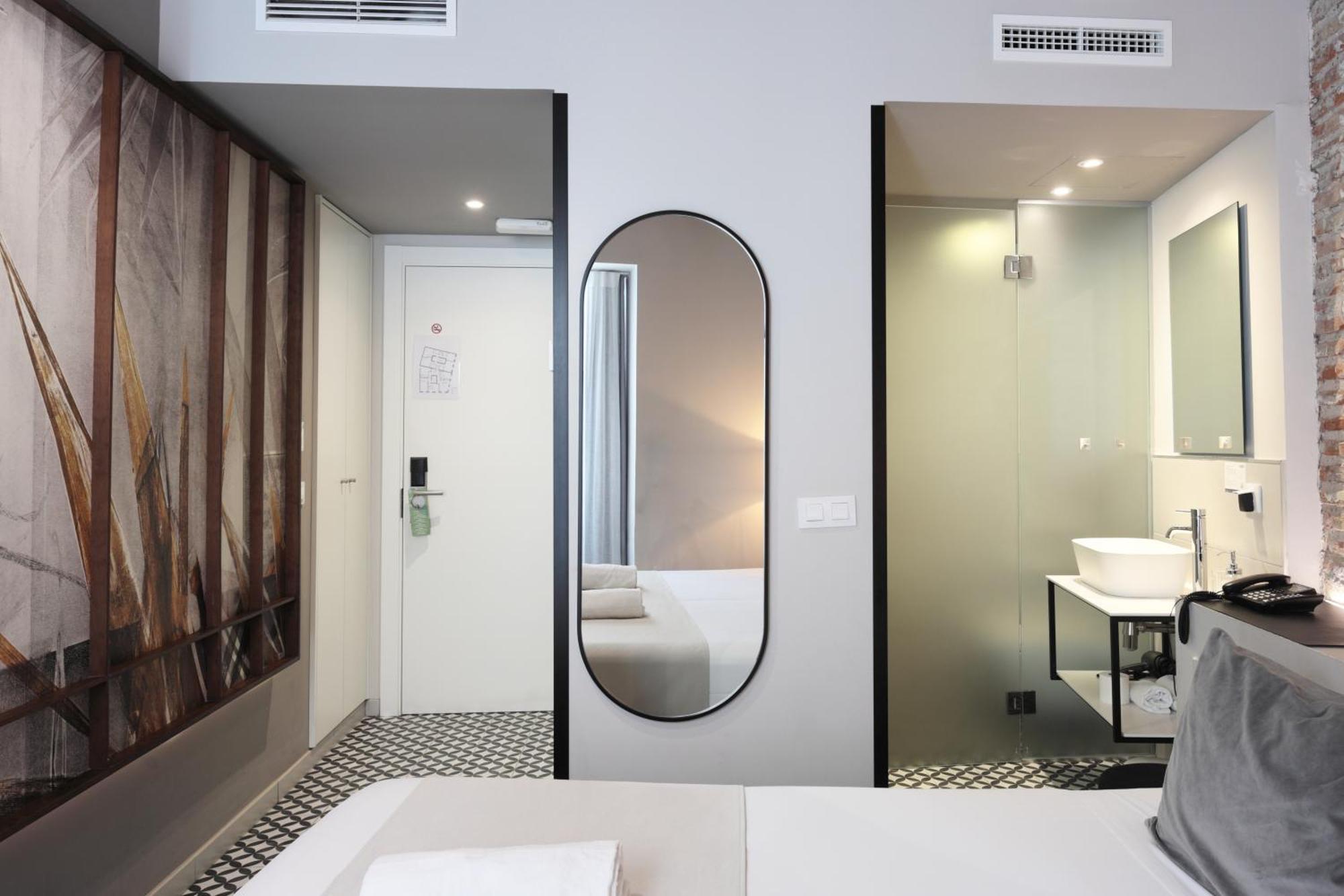 Double or Twin Room,1687540377:JPEG