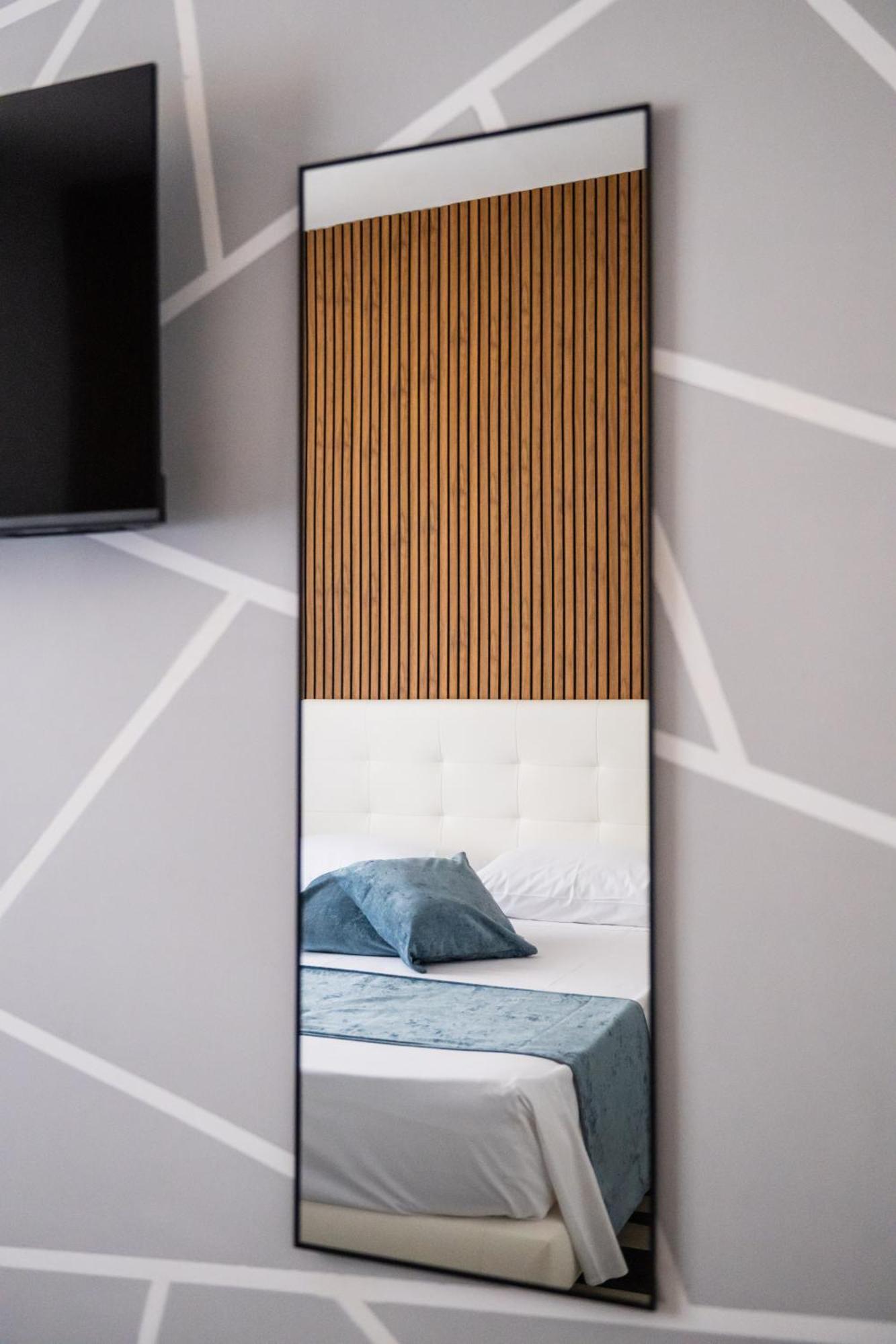 Double Room,1689159014:JPEG