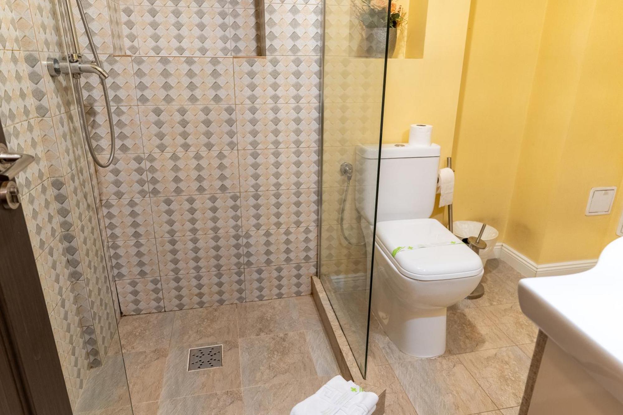 Economy Twin Room