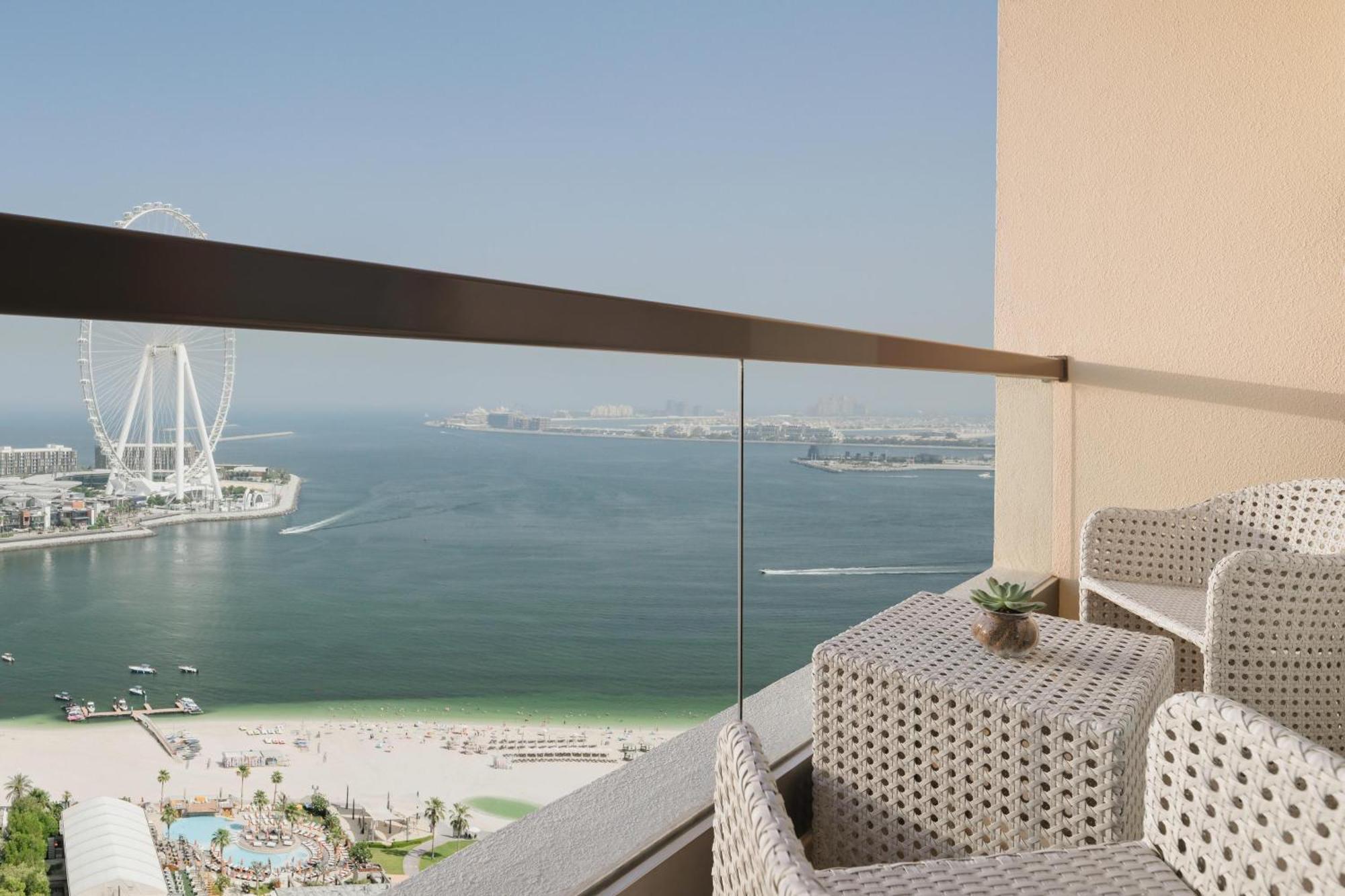 Camera con Balcone, Vista Mare Completa e Vista Ain Dubai