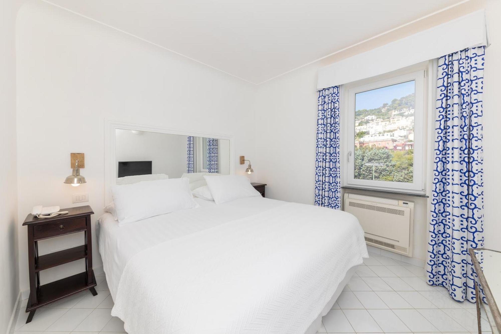 Two-Bedroom Suite Sea View