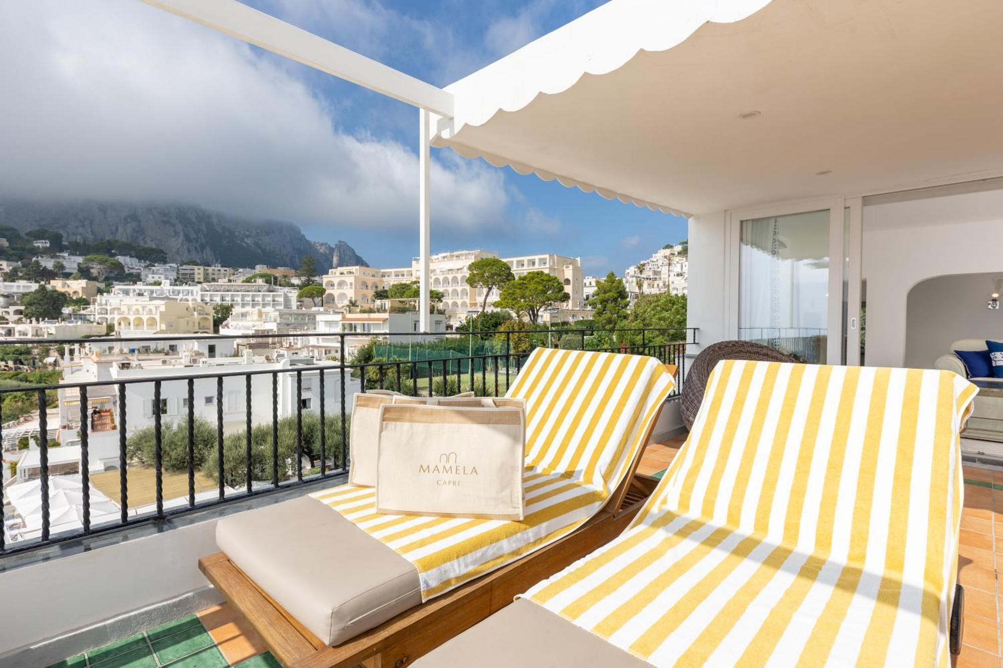 Two-Bedroom Suite Sea View