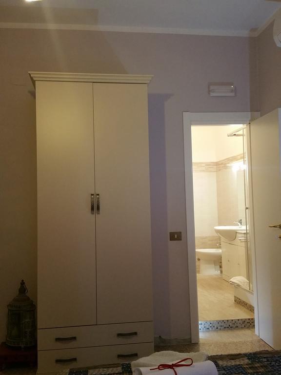Double Room with Private Bathroom,379692832:JPEG
