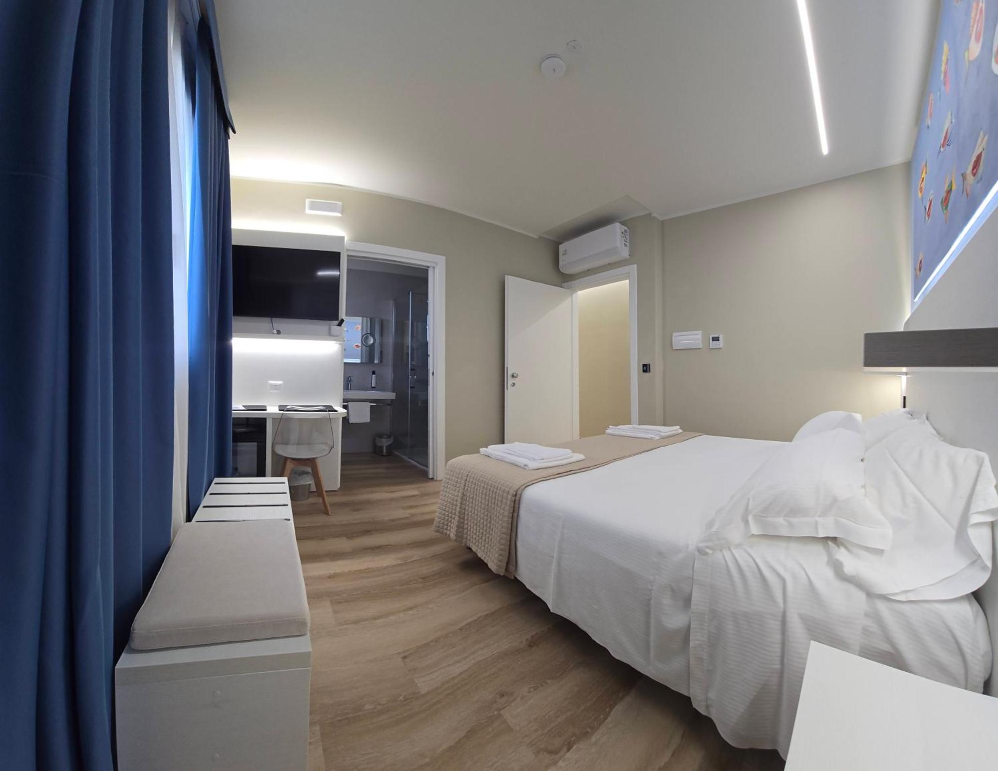 Double Room Private Bathroom