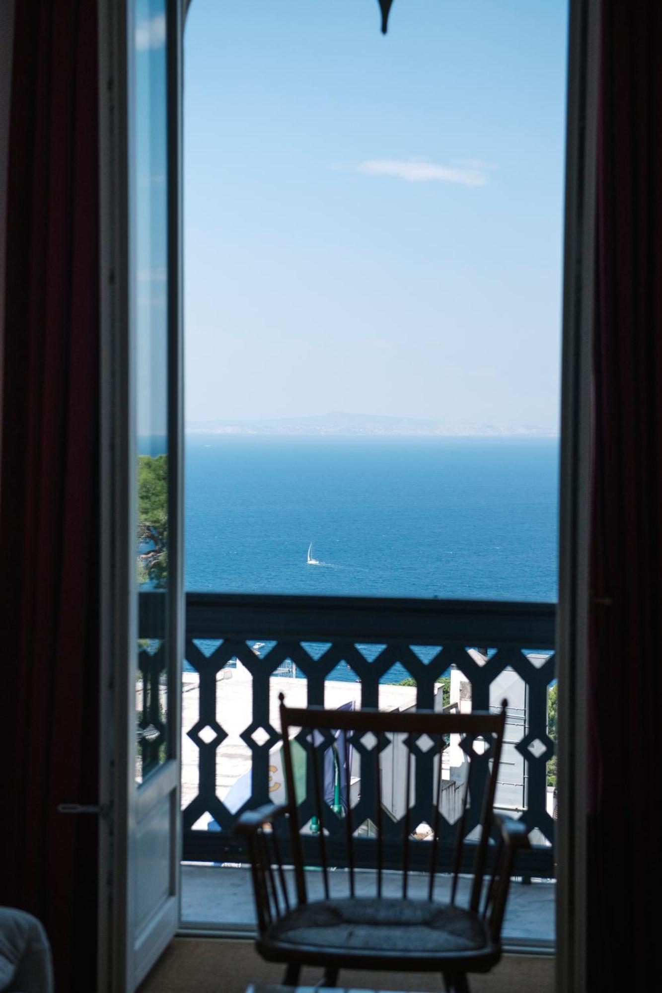 The Splendida Seaview Suite
