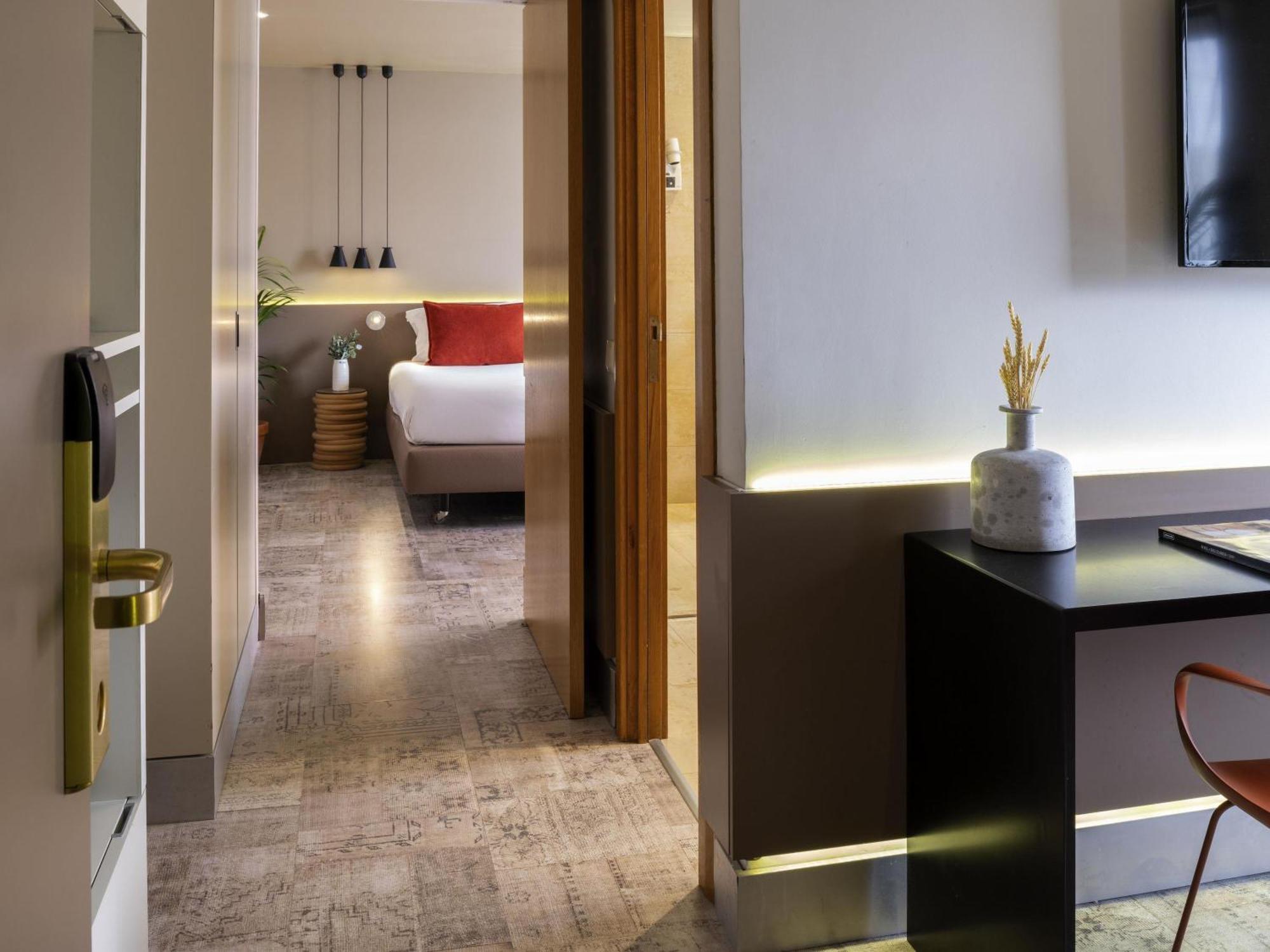 Suite Familiare con Letto King-Size e Divano-Letto