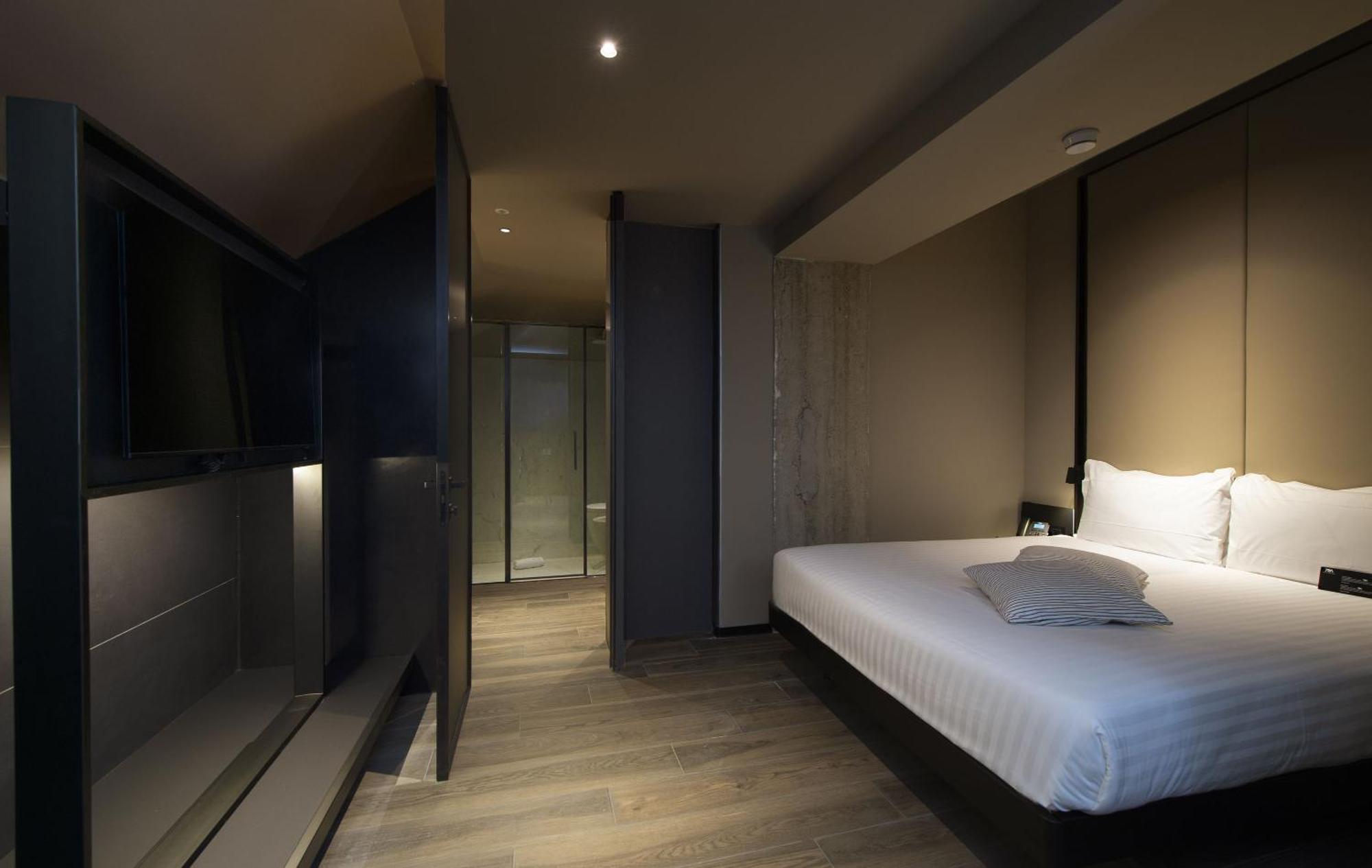 Double Room,1720870039:JPEG