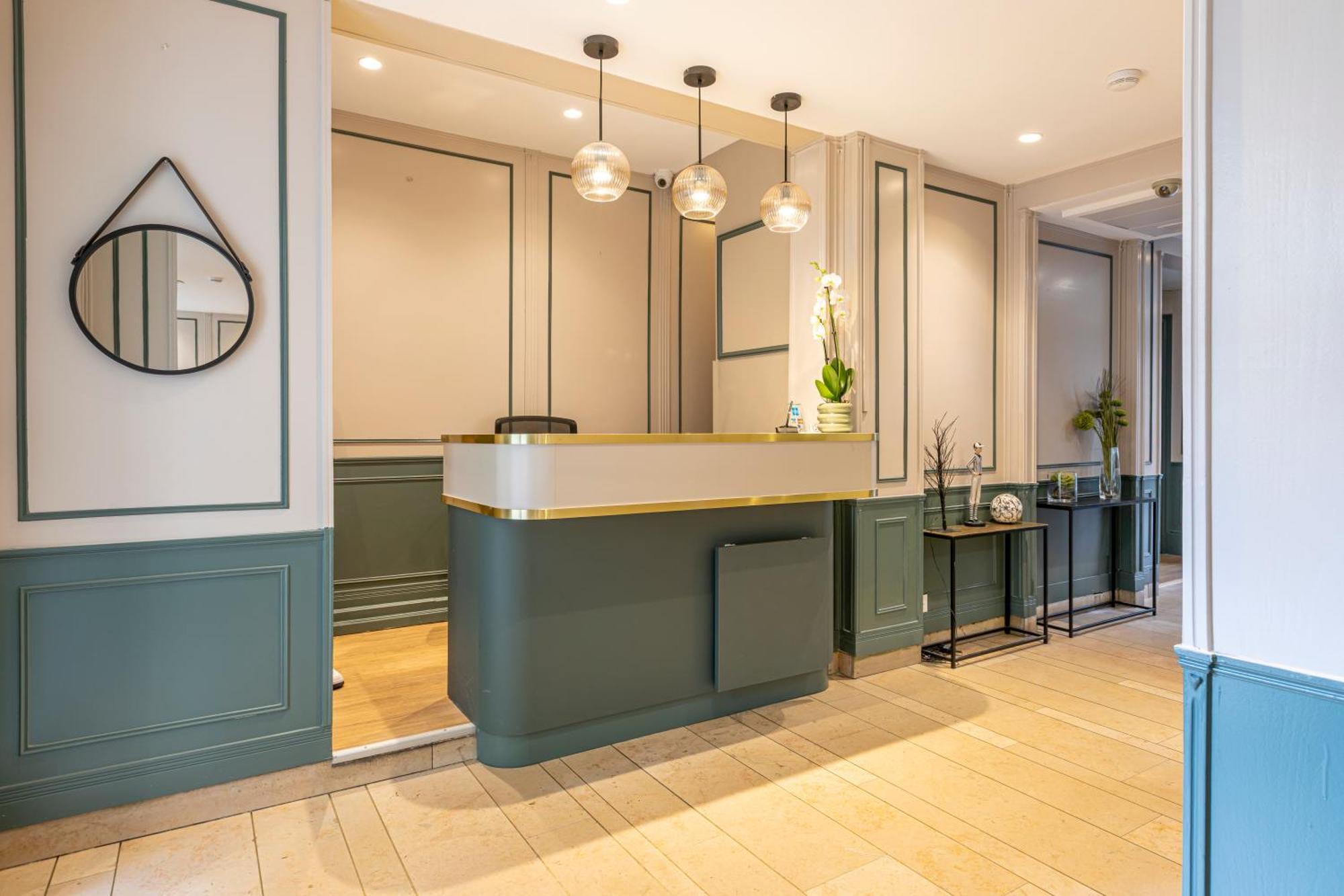 Camera King Superior