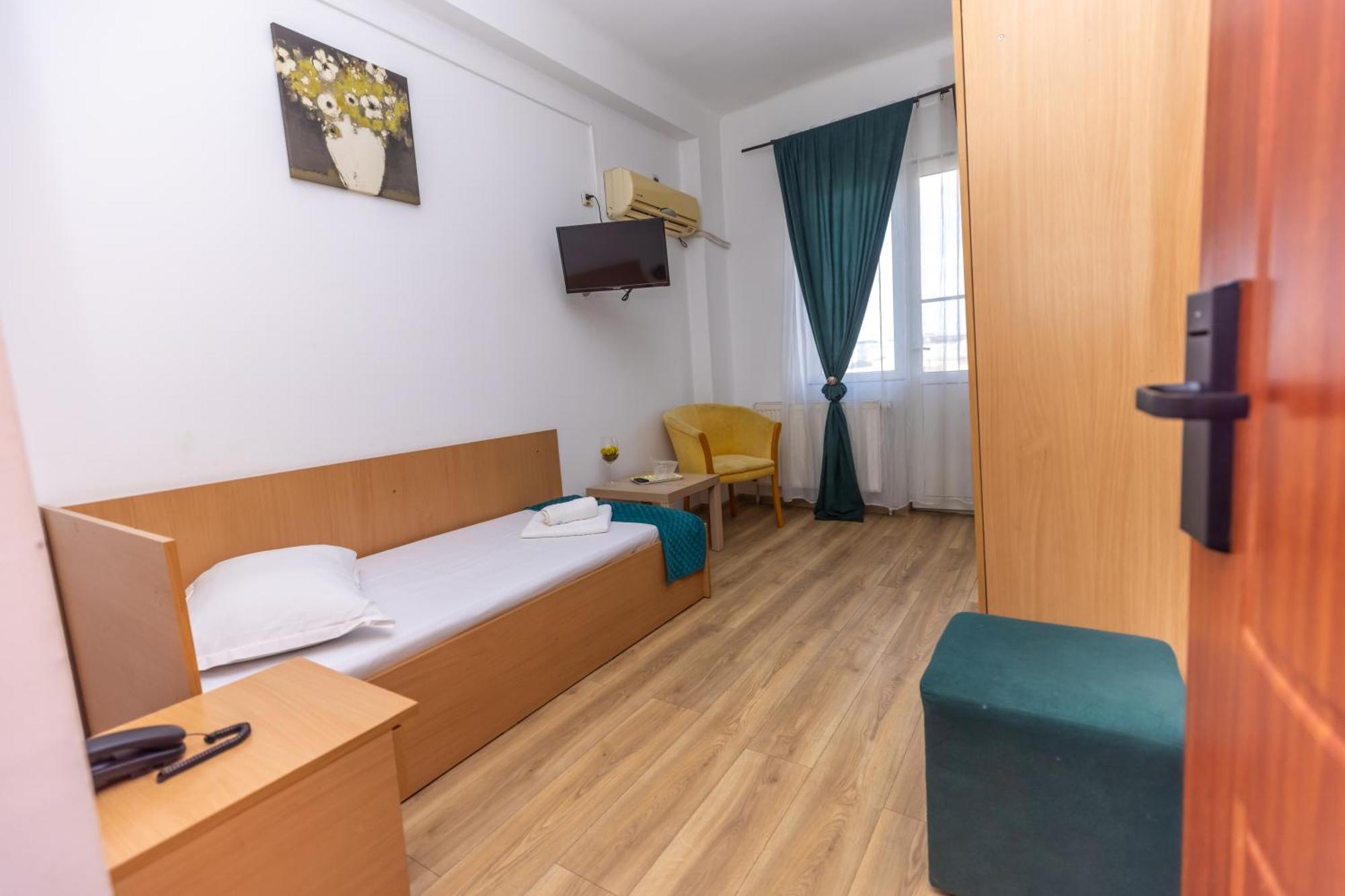 Single Room Balcony