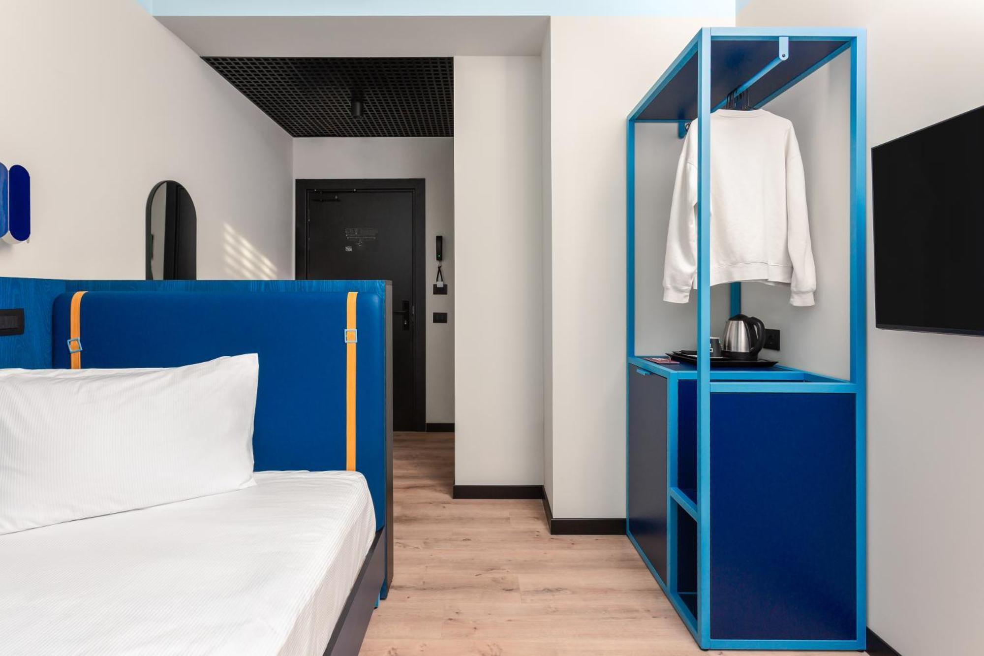 Single Room,1740679551:JPEG
