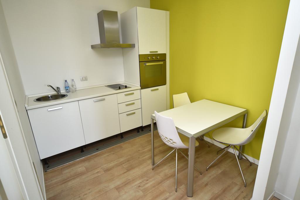 Appartamento con 2 Camere da Letto e Balcone