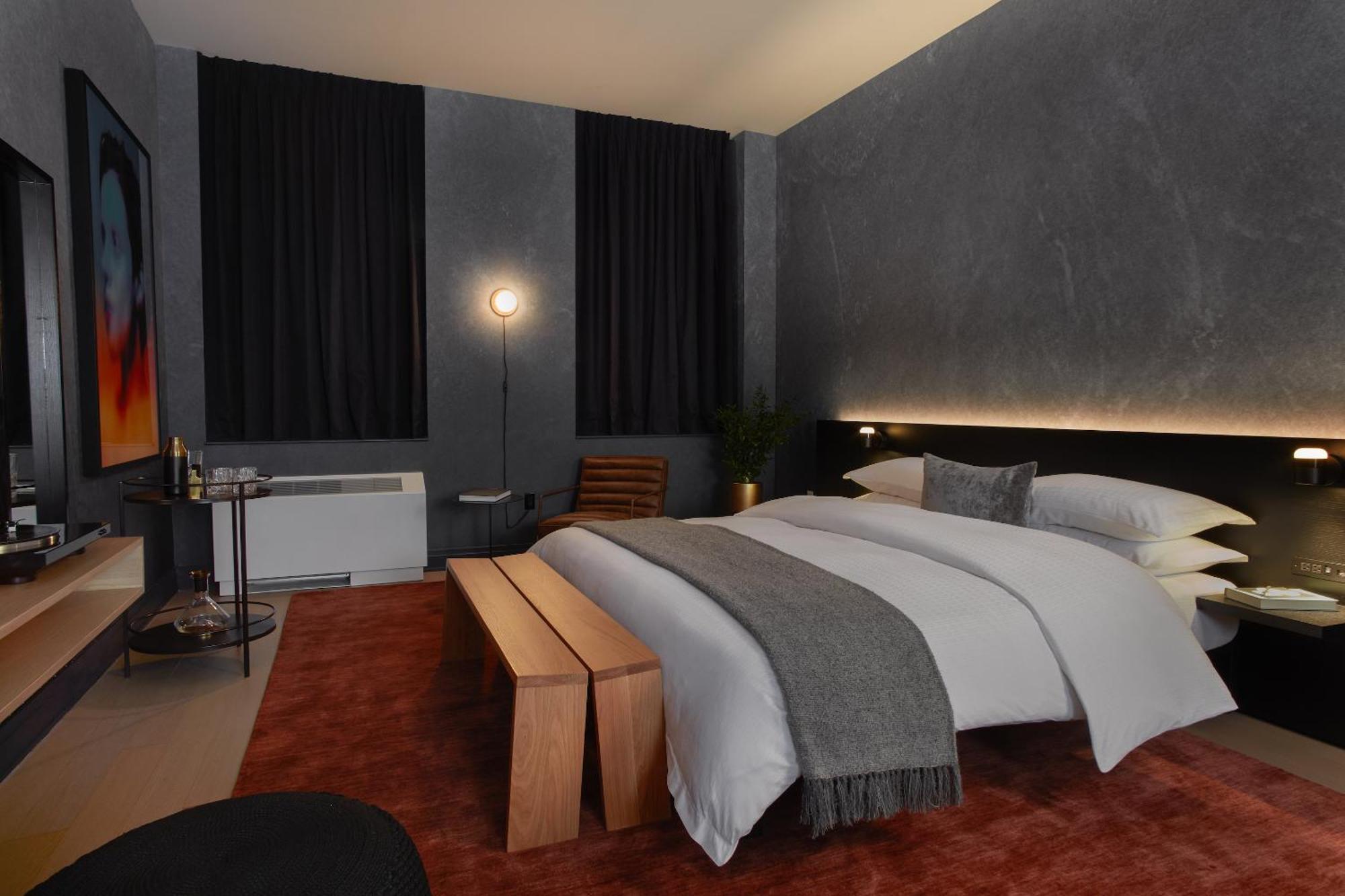 Monolocale Deluxe con letto king size (reception 24/7)