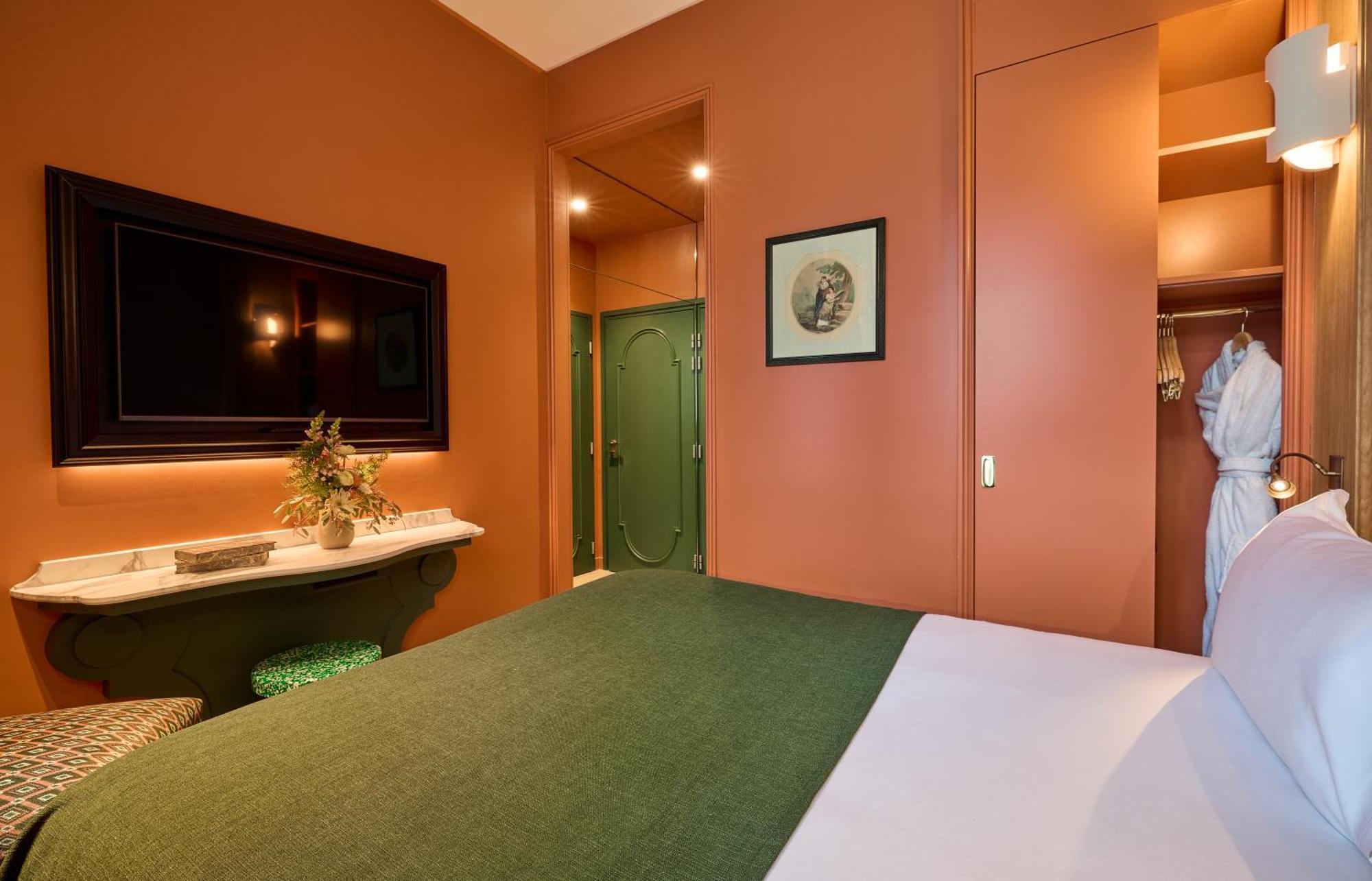 Single Room,1743444869:JPEG