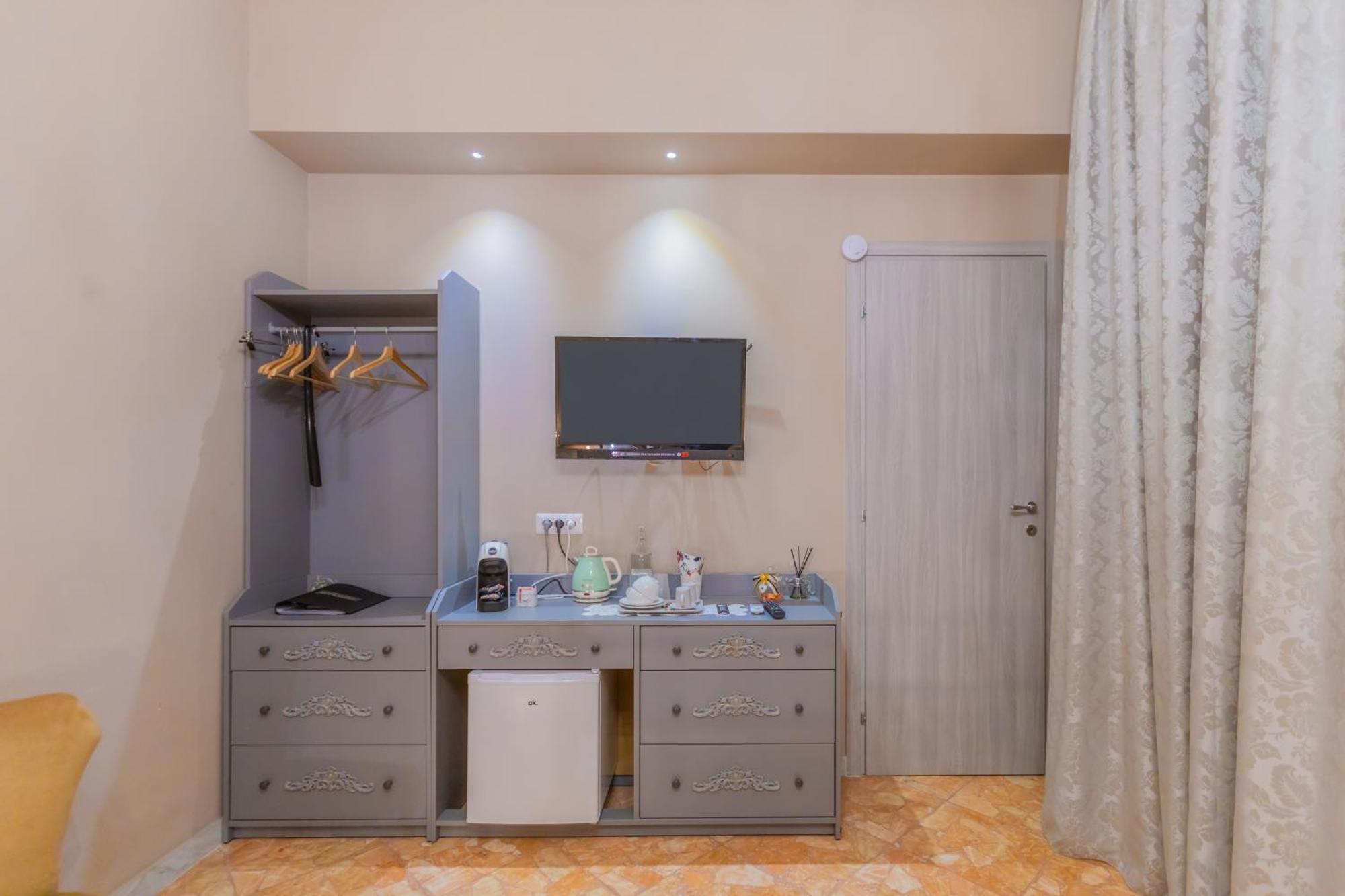 Double Room with Private Bathroom,1745397911:JPEG