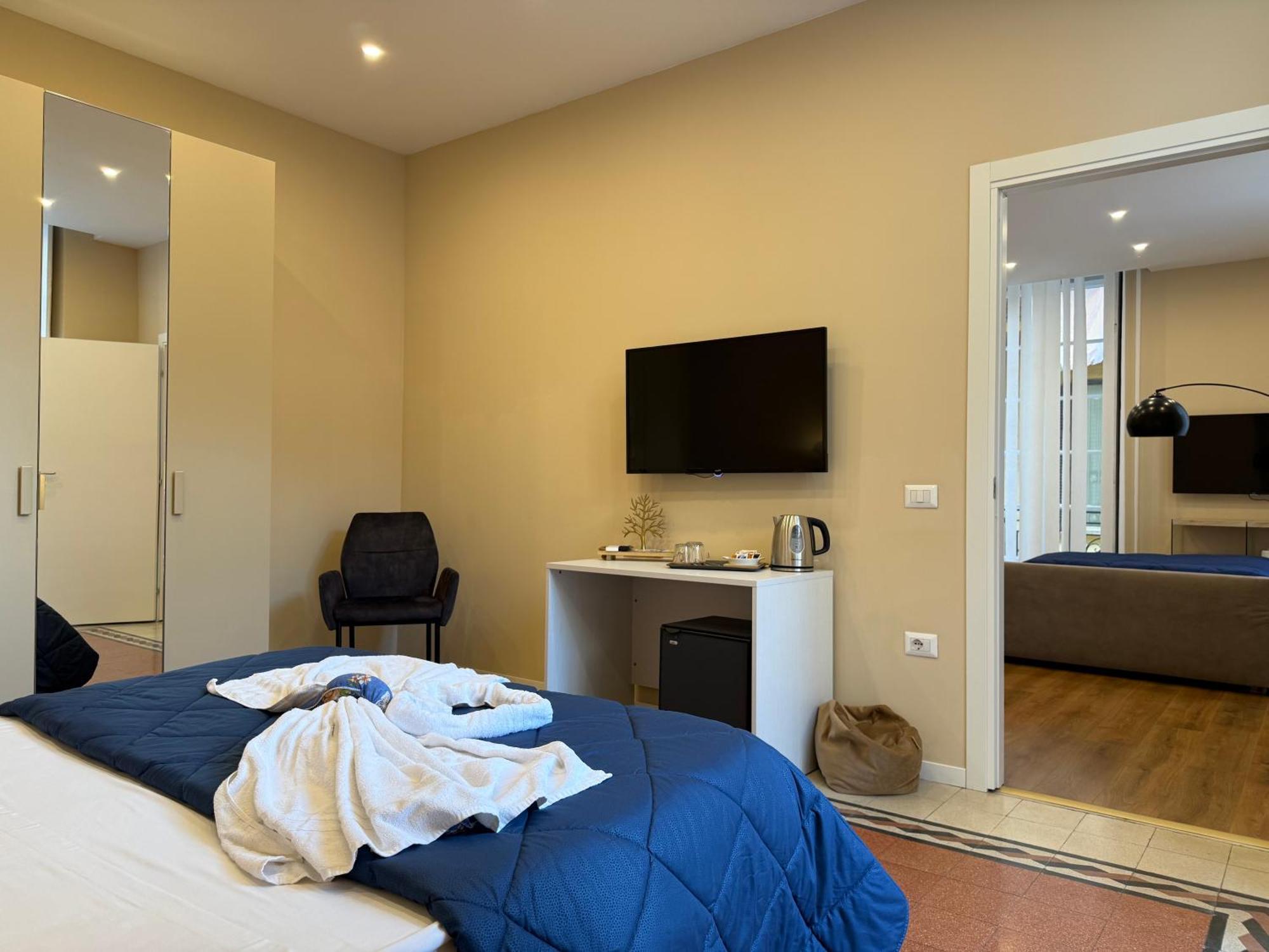 Deluxe Junior Suite,1744604804:JPEG