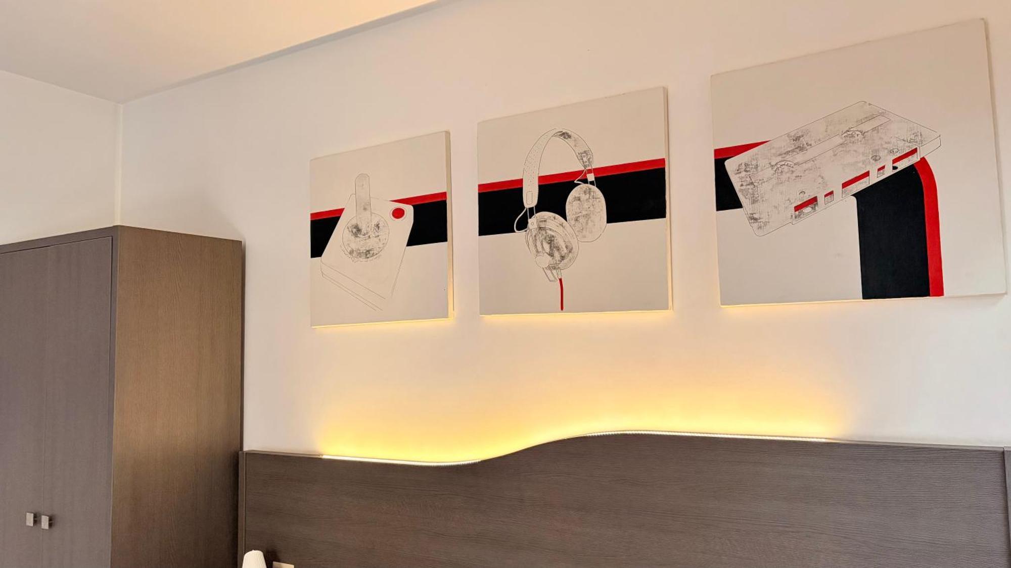 Deluxe Double or Twin Room