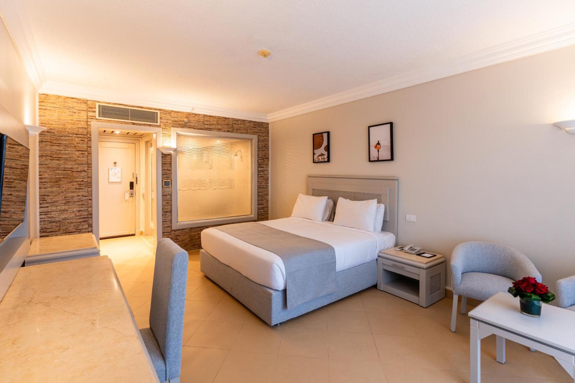 Triple Room Sea View Egyptians Residens Only