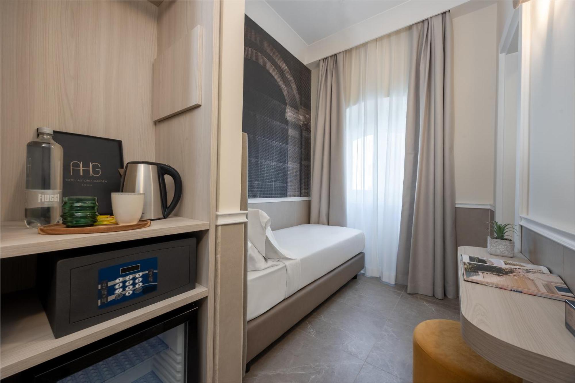 Single Room,1756502922:JPEG
