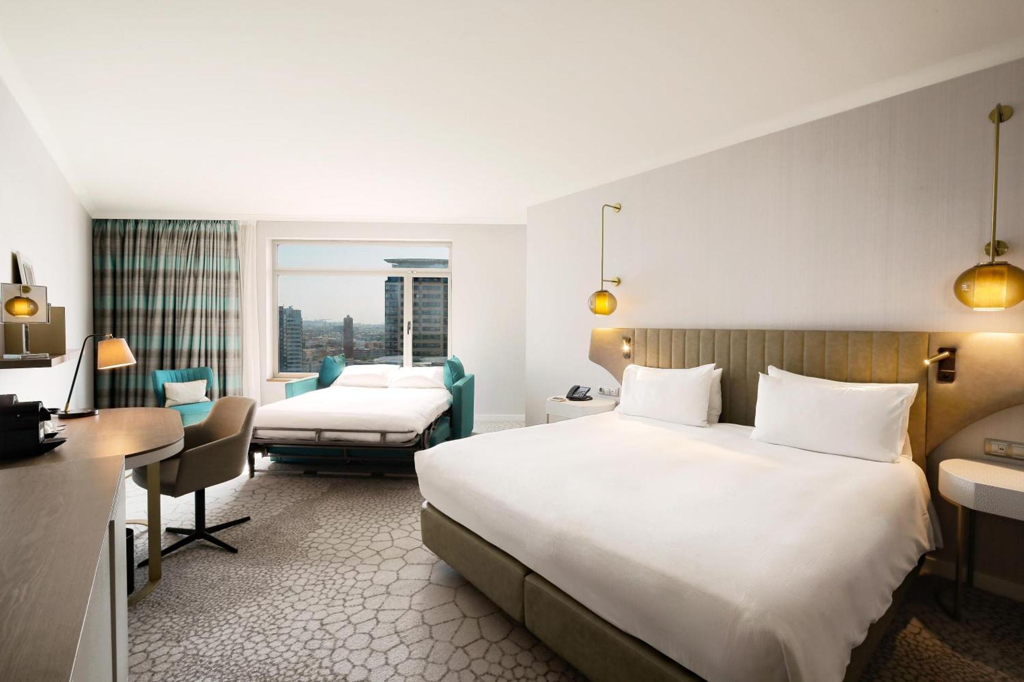 Suite Cityscape