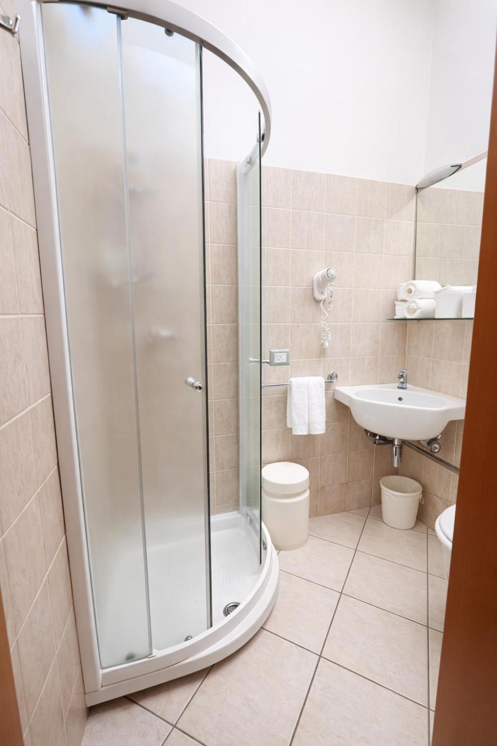 Triple Room,1758380500:JPEG