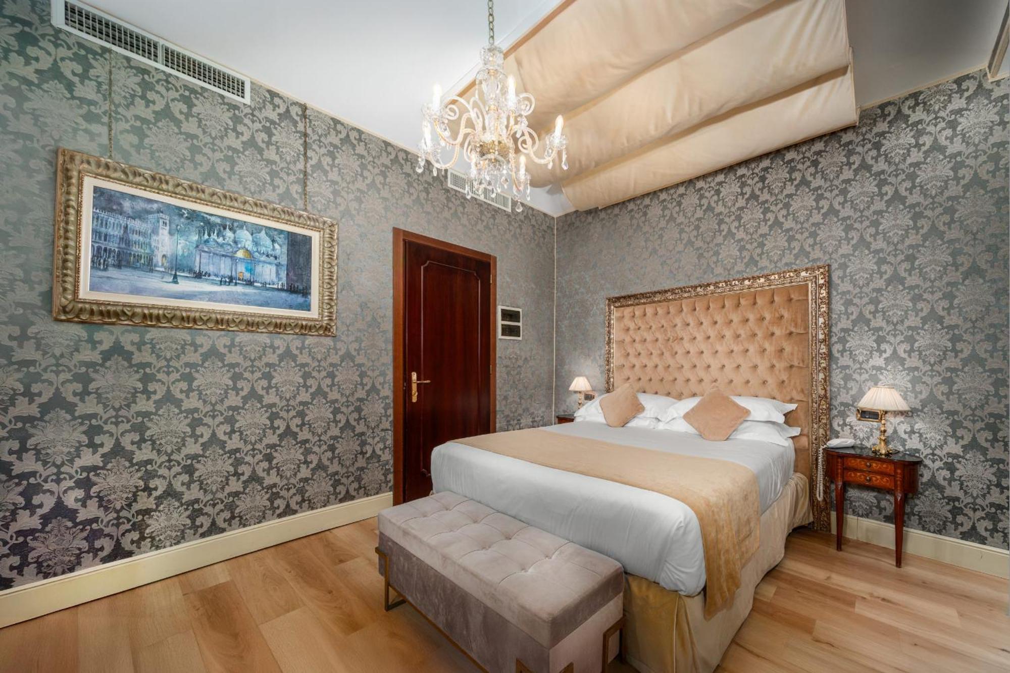 Superior Double or Twin Room,1758536932:JPEG