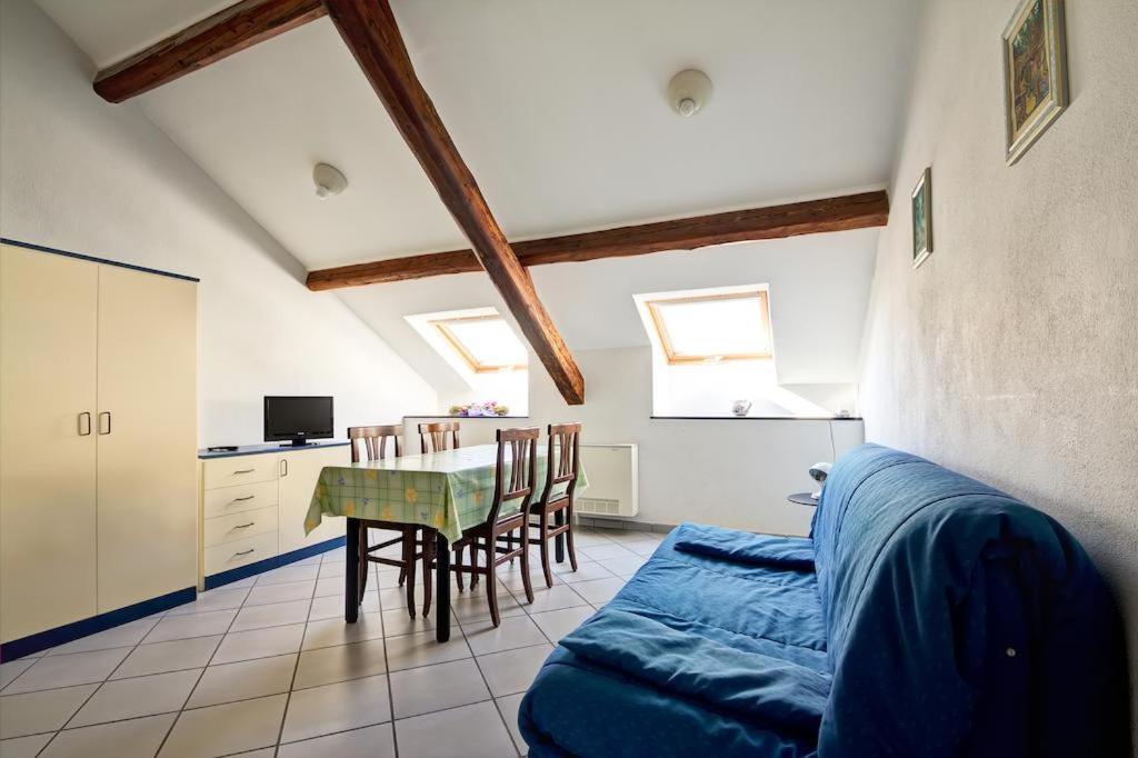 Appartamento con 1 Camera da Letto - Mansarda