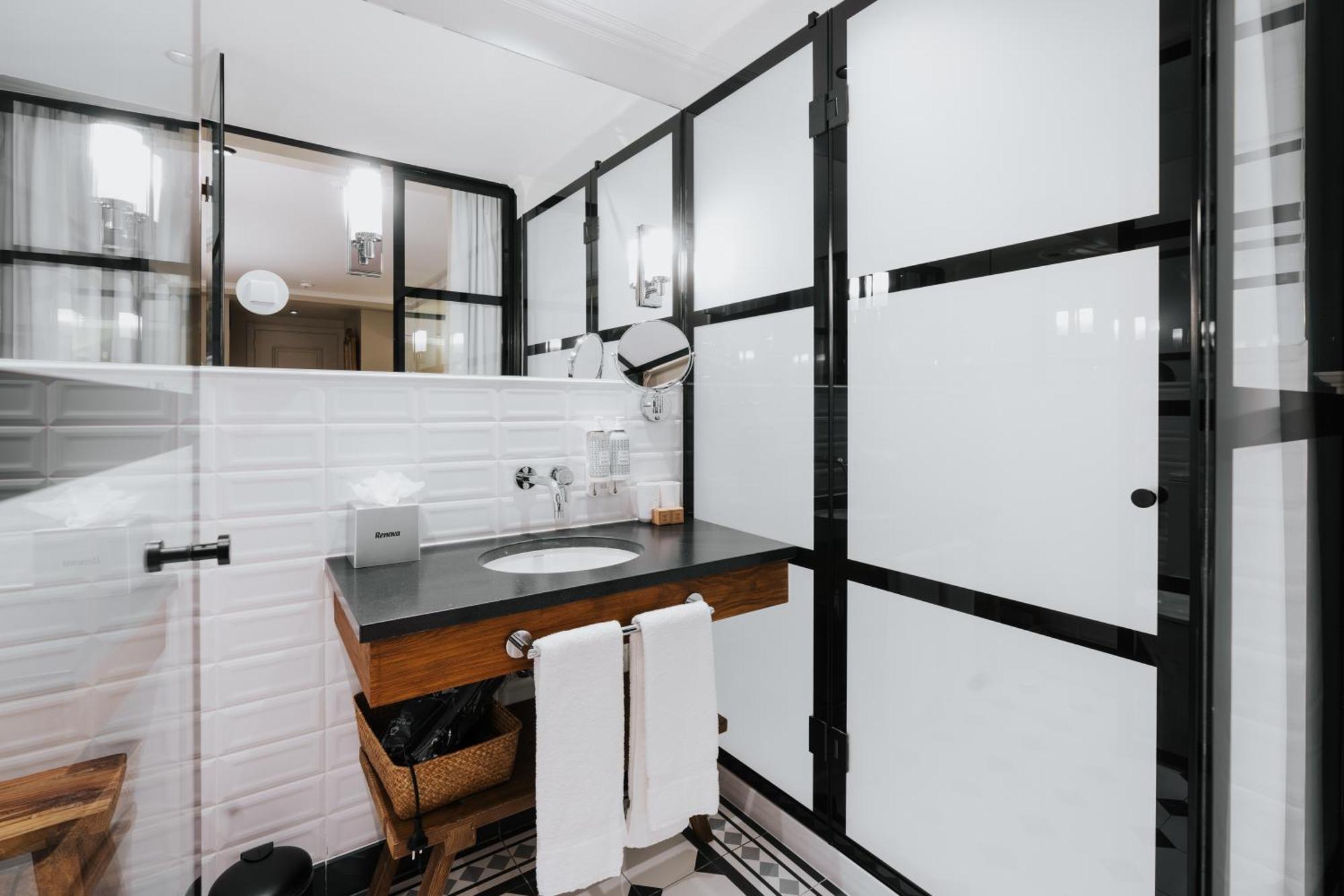 Camera Deluxe con letto matrimoniale o due letti singoli con vista interna