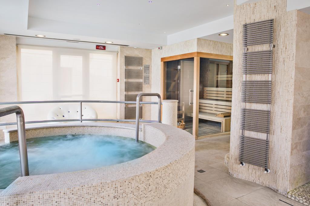 Camera Familiare con Accesso Spa
