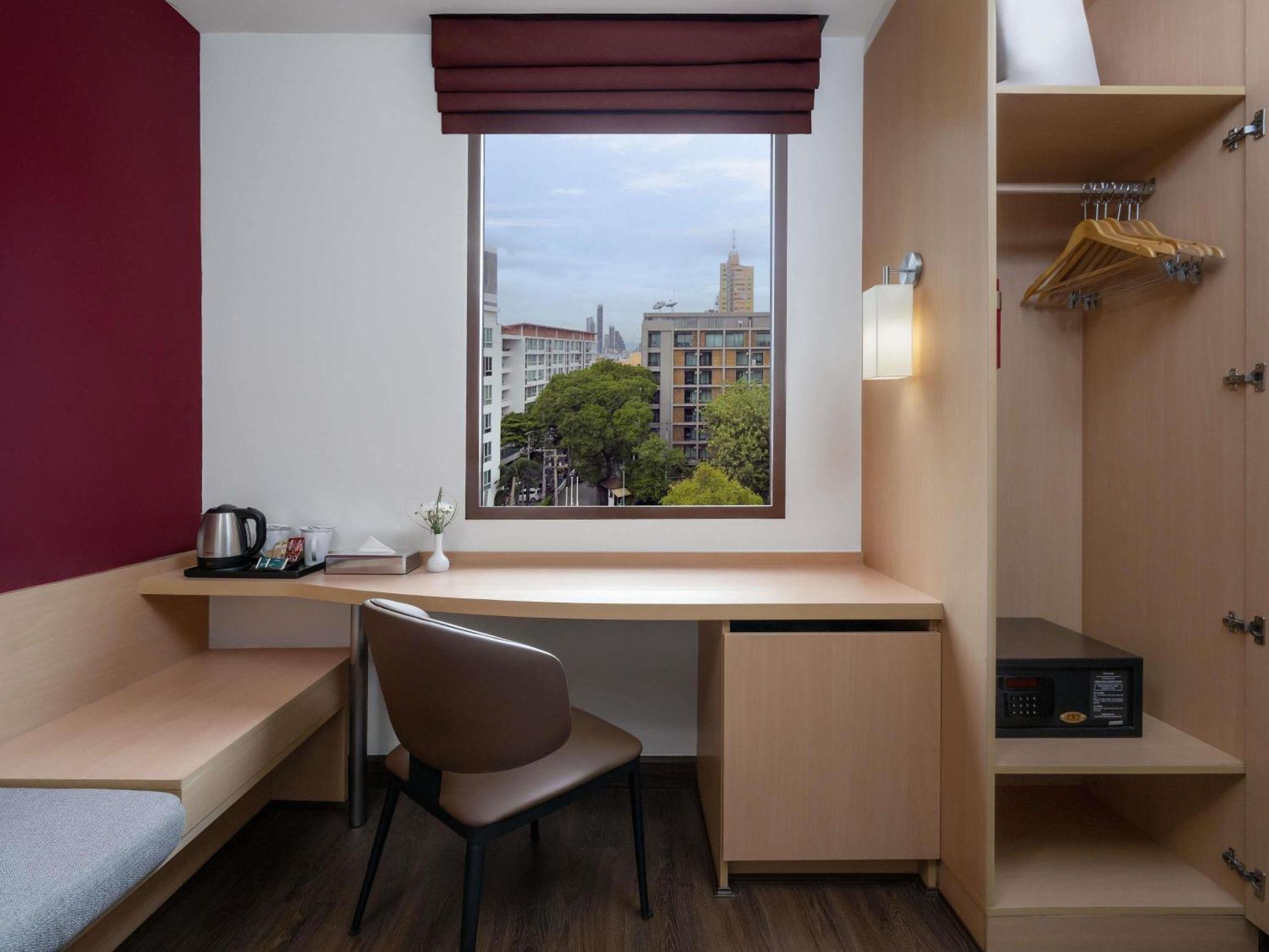 Double Room,1765830936:JPEG