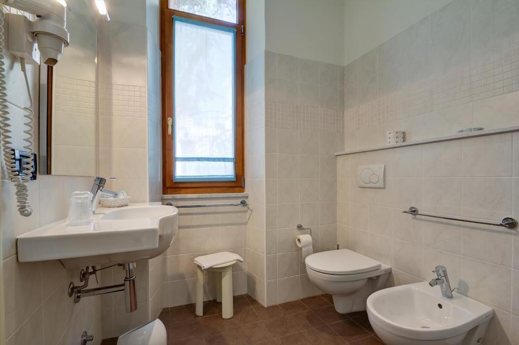 Camera Familiare con Bagno Privato