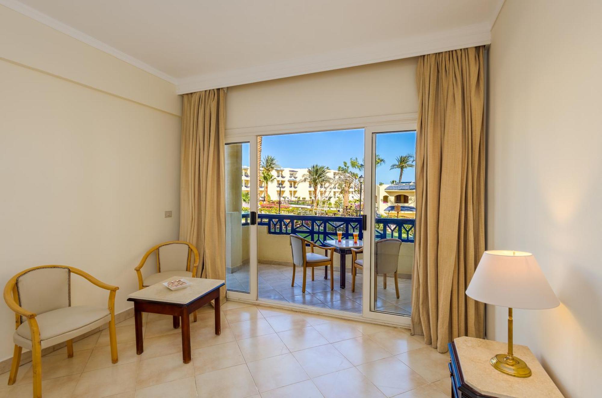 Standard Double or Twin Room Garden View