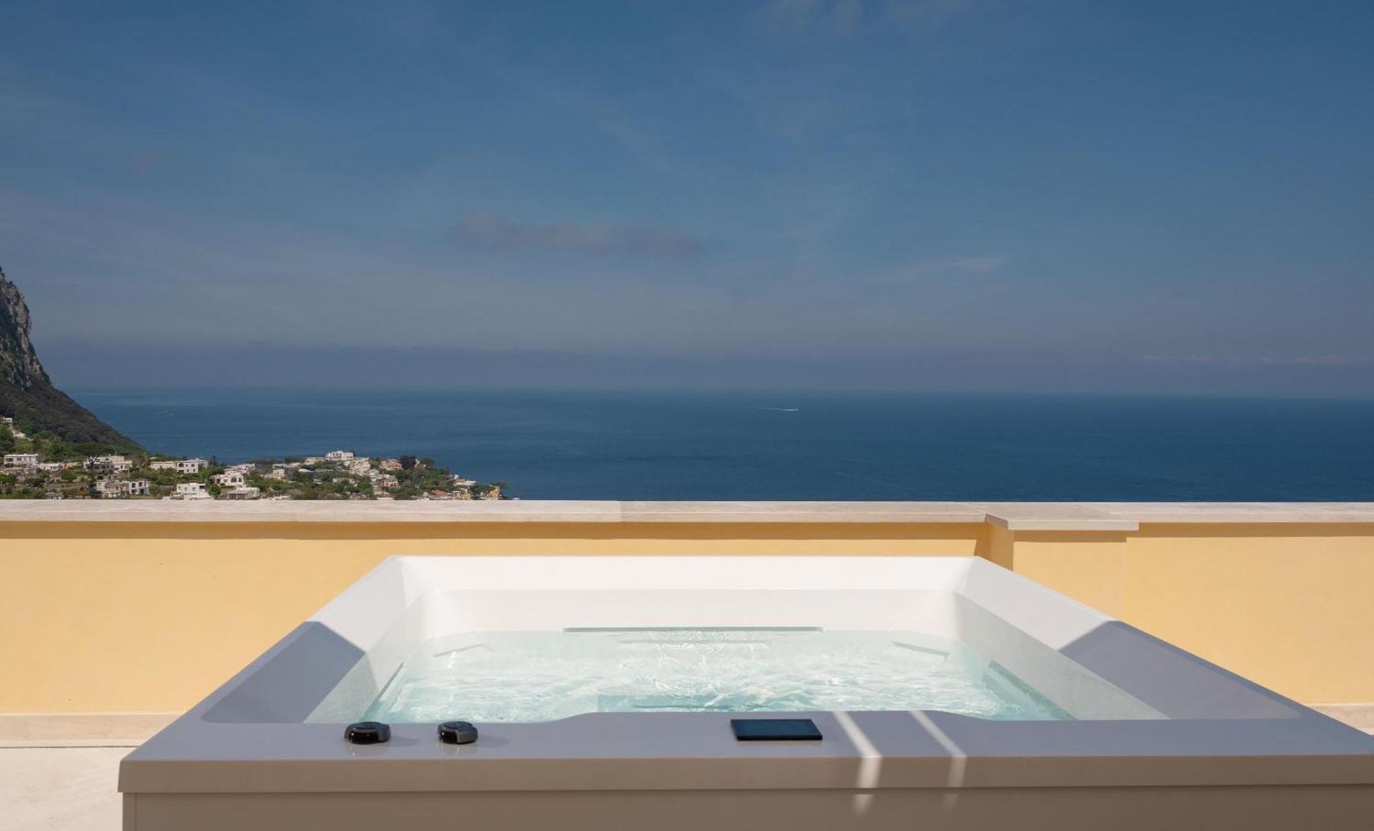 Suite Spa Bath