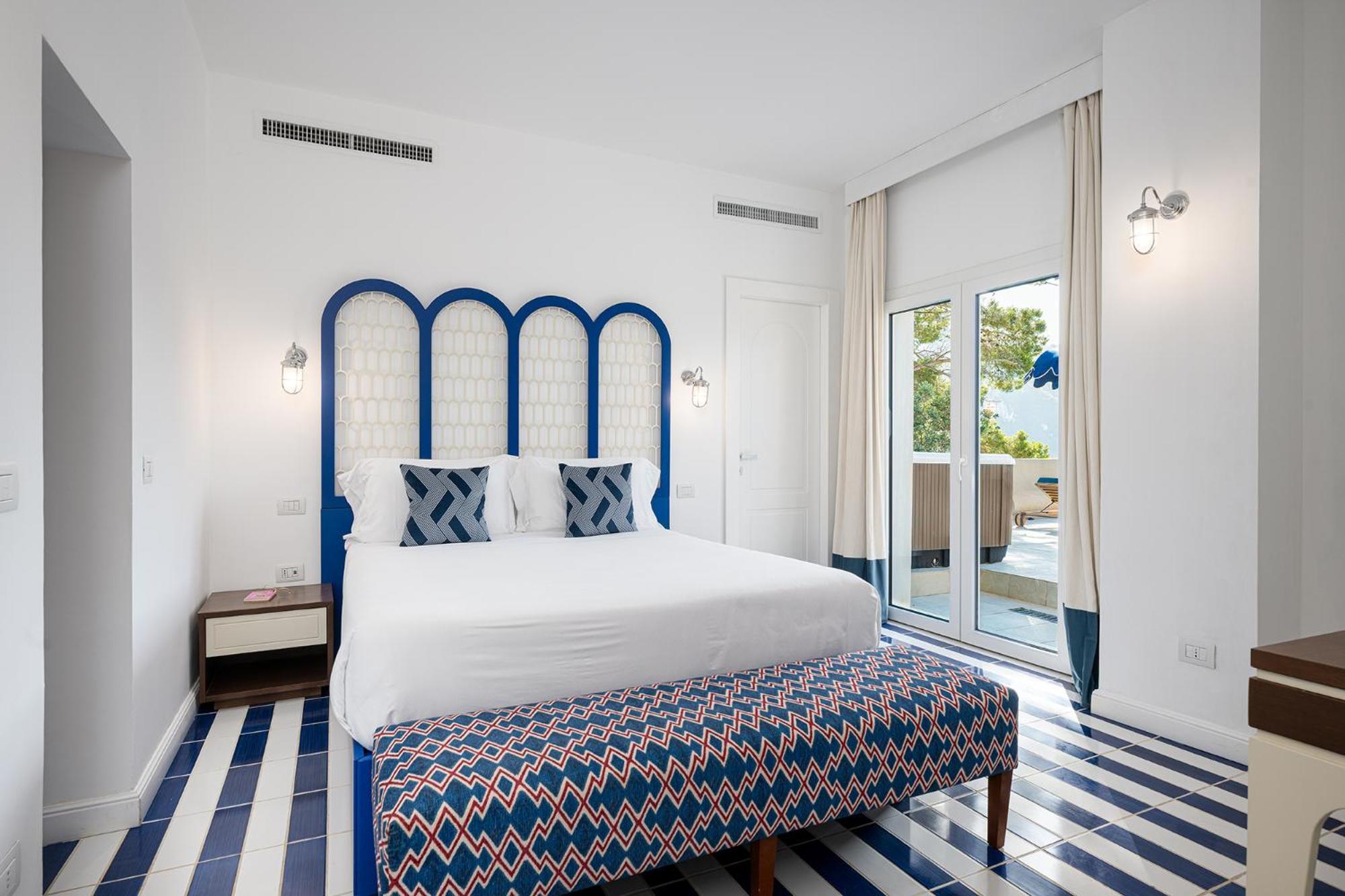Deluxe Double Room Spa Bath Terrace
