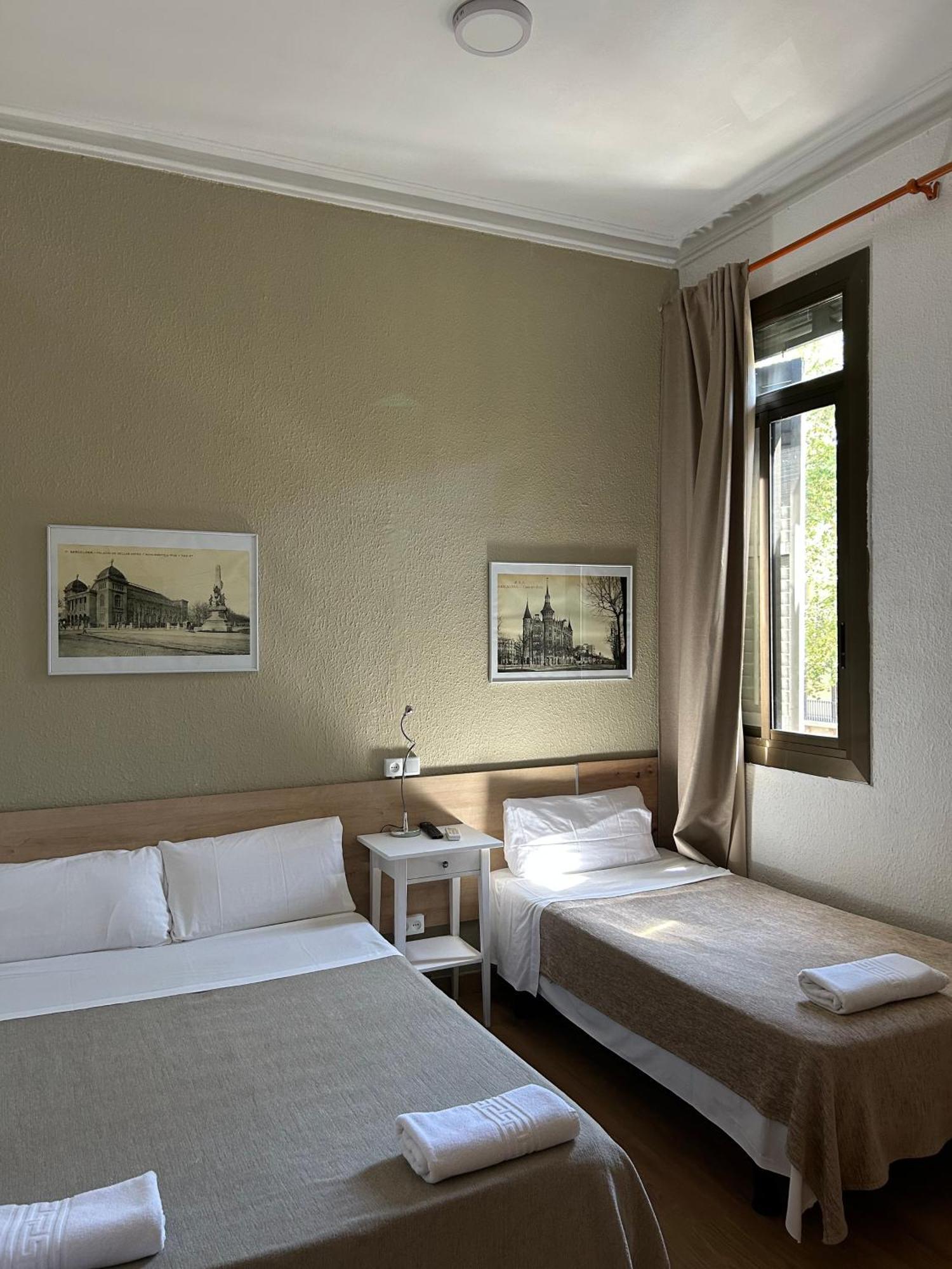 Camera Tripla Basic con Bagno in Comune