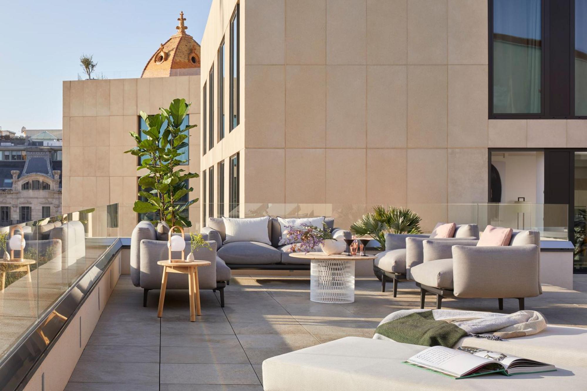 Studio ME+ Suite con 2 Camere da Letto e Terrazza con Jacuzzi