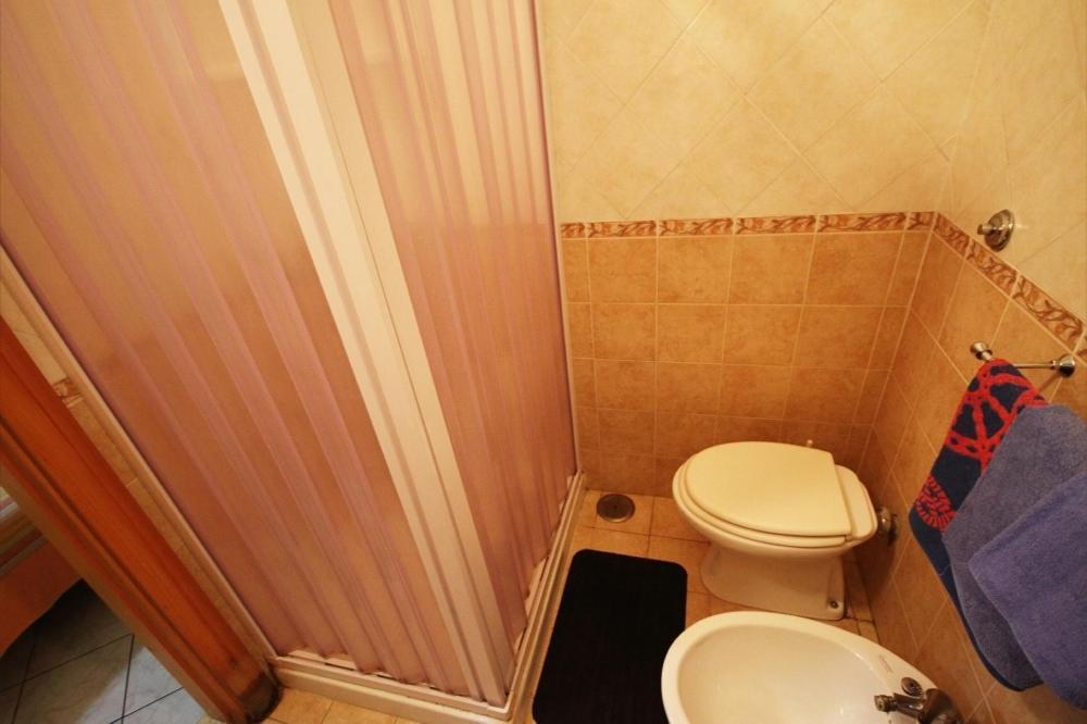 Single Room,843271283:JPEG
