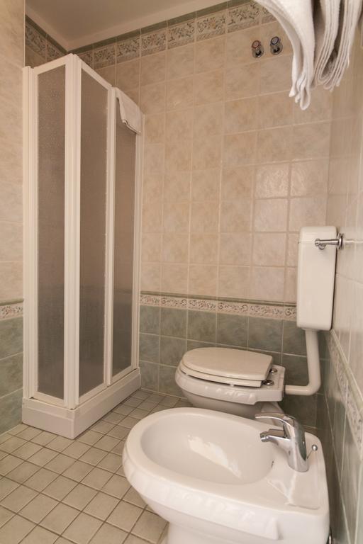 Camera Quadrupla con Vista Mare