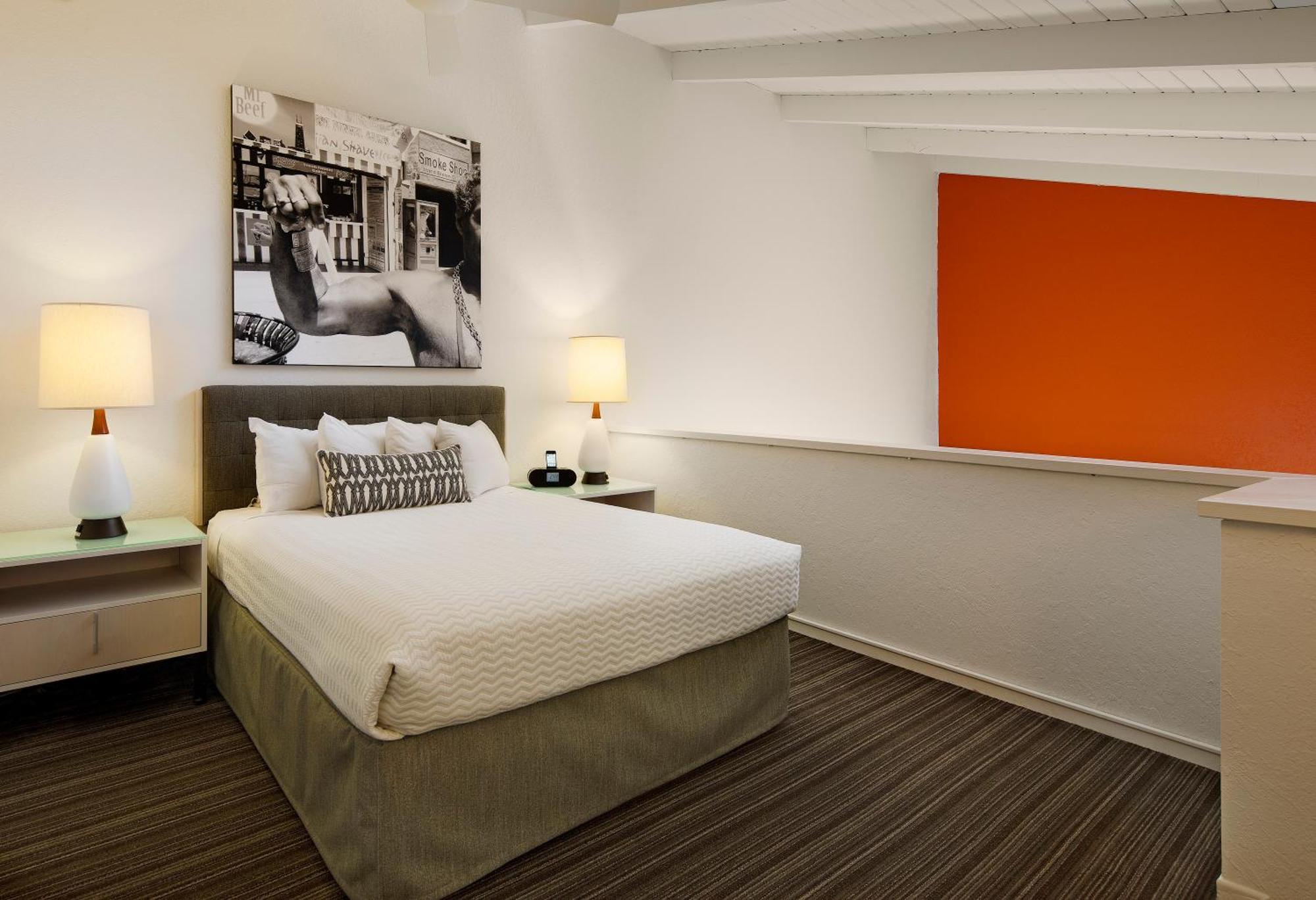 Loft Suite,693746754:JPEG