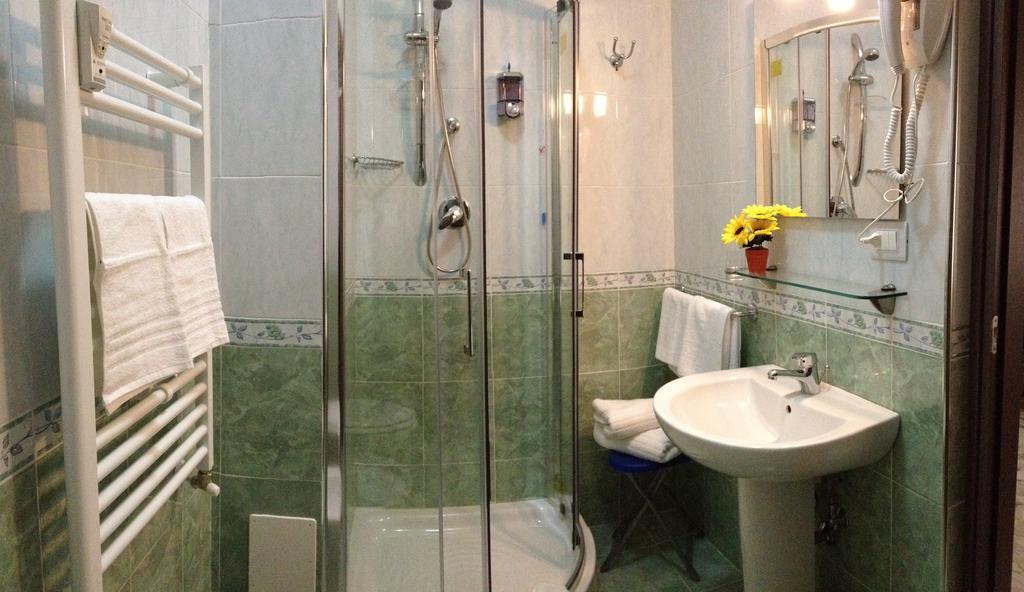 Double or Twin Room,198258958:JPEG