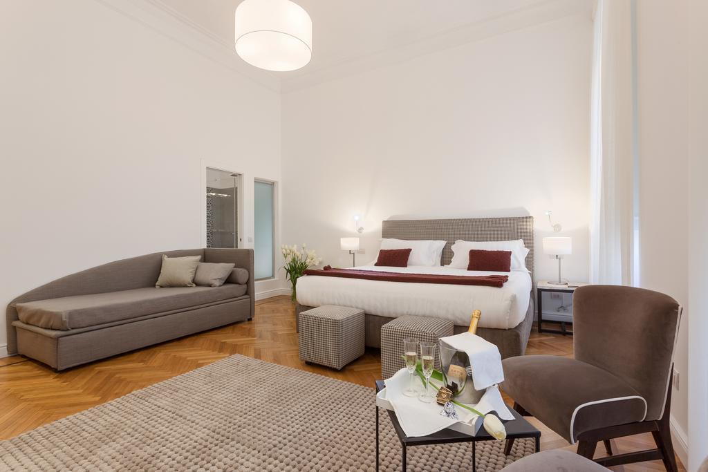 Deluxe Double Room,201796822:JPEG