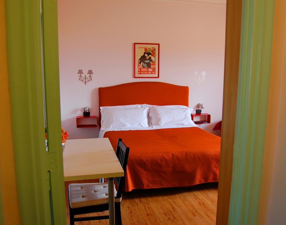 Double Room with Balcony,784621110:JPEG