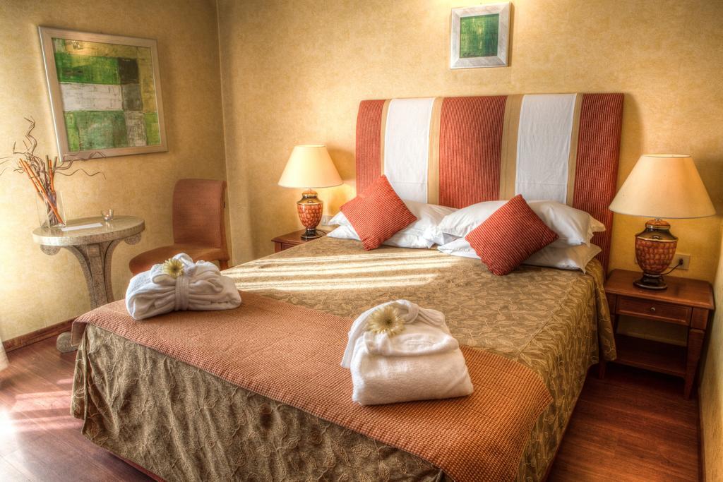 Double Room,214942211:JPEG
