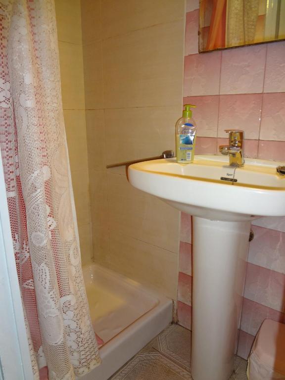 Camera Singola con Bagno in Comune