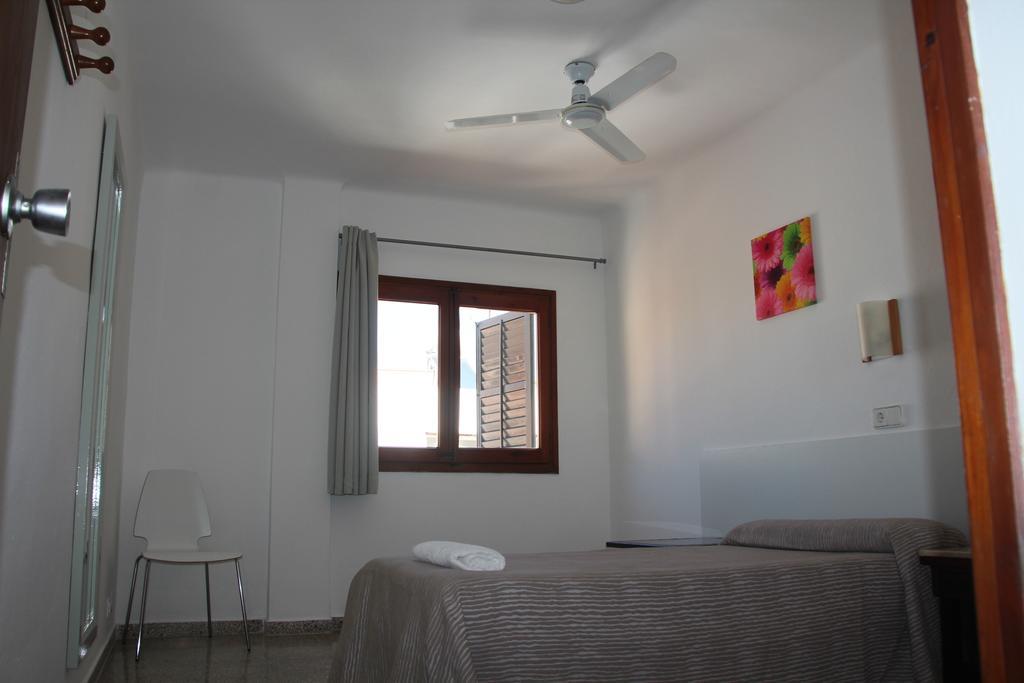 Camera Tripla con Bagno in Comune