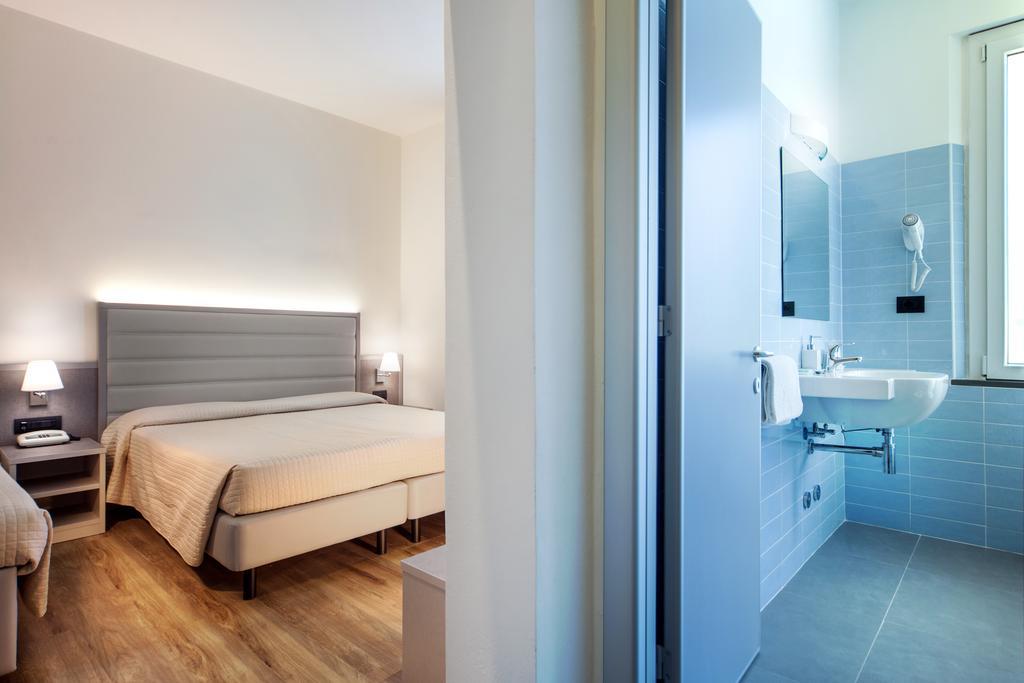 Superior Triple Room,239958333:JPEG