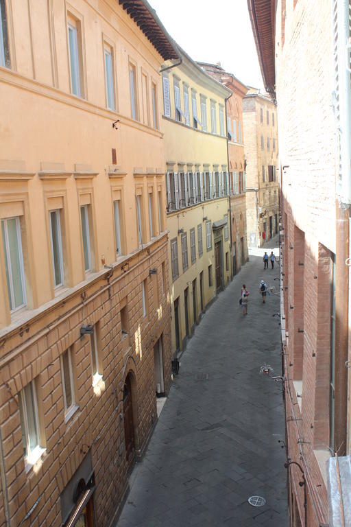 Camera Tripla con Bagno in Comune