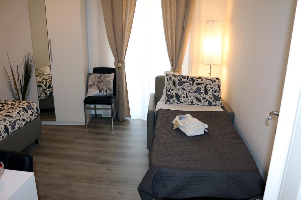 Studio Apartment,400842465:JPEG