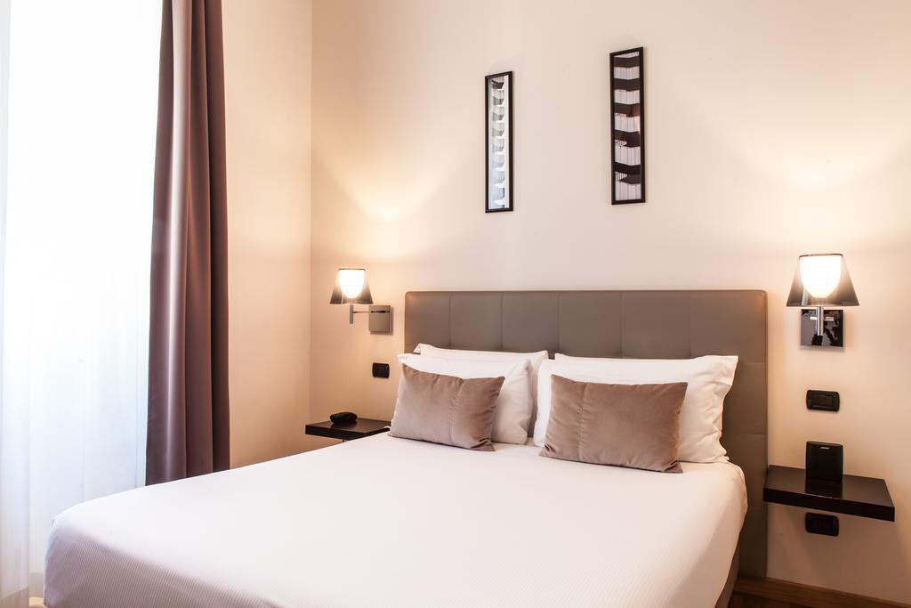 Classic Double Room,379895029:JPEG