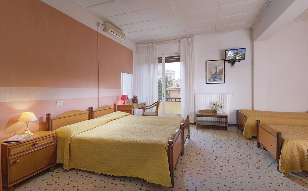 Standard Quadruple Room,46589467:JPEG
