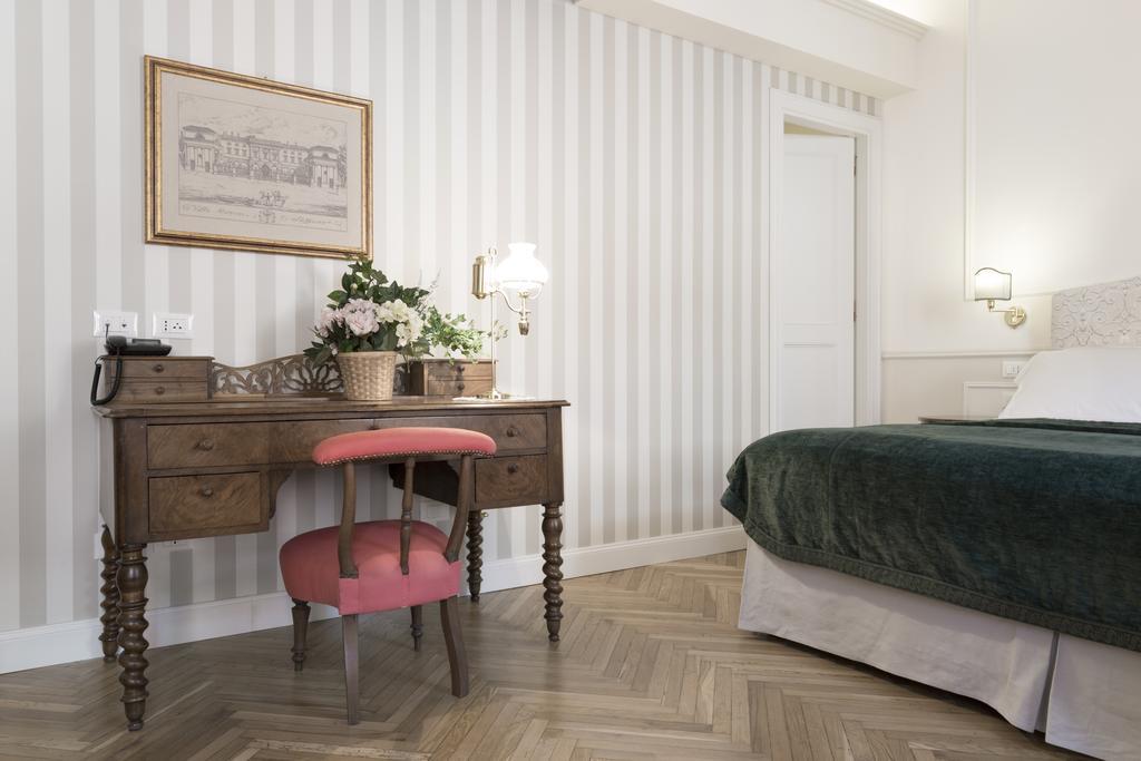 Deluxe Junior Suite,268312241:JPEG